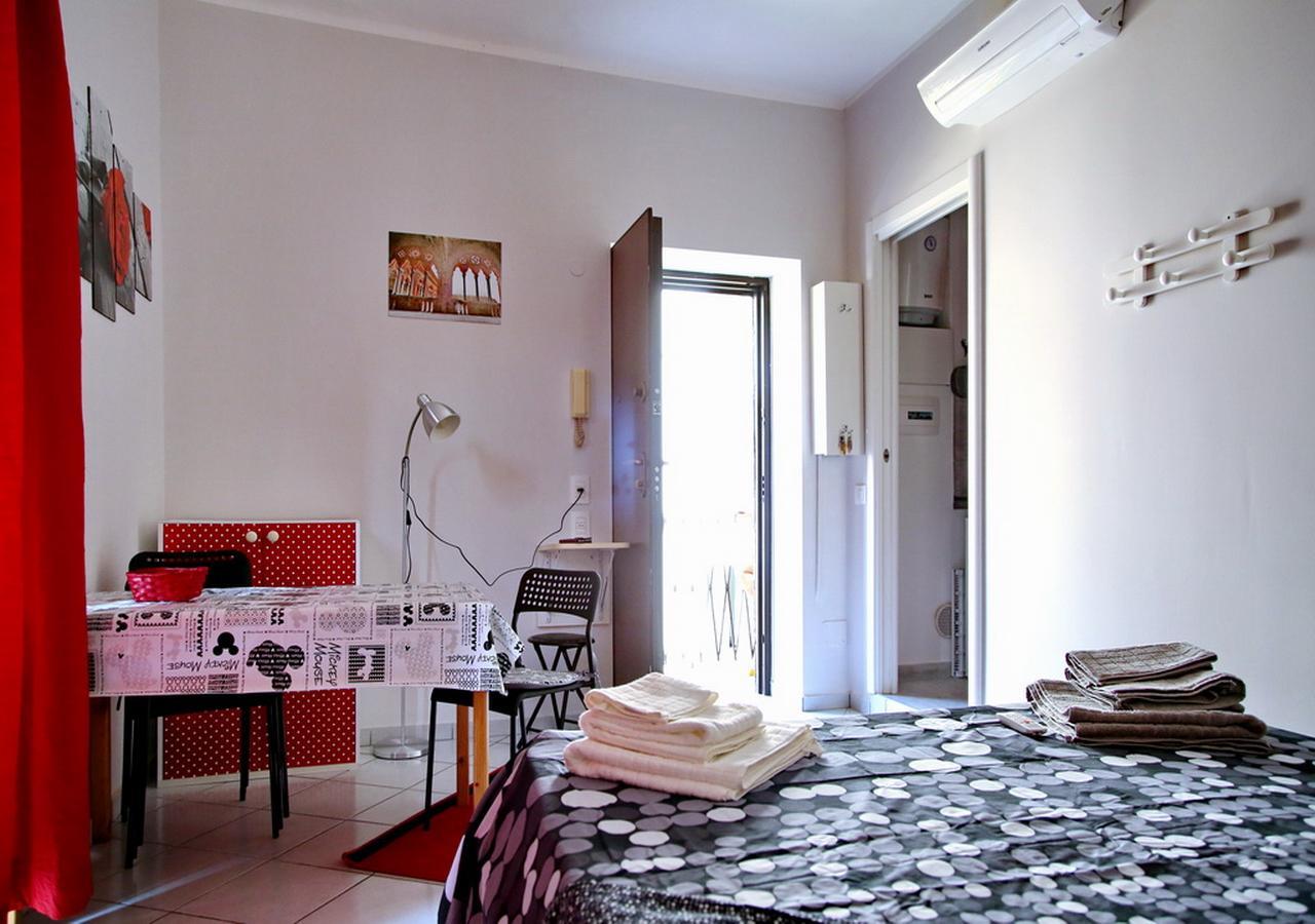 Bnbutler - Col Di Lana - Navigli Apartment - Darsena ミラノ エクステリア 写真